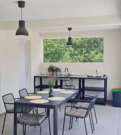 بيت للعطل New For 4 Persons With Pool In Istria لابين